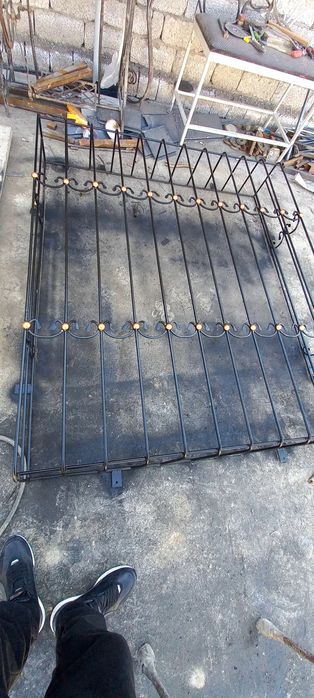 Собственное производство металлоконструкций Решётки Бельевые сушилки..