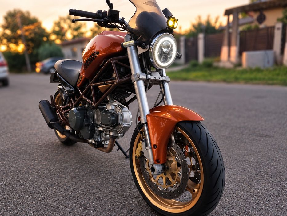 Ducati monster 600