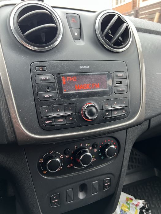 Dacia logan  1.2 benzina cu gpl si Ac