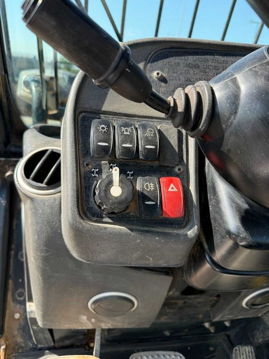 Телескопични товарачи JCB 531-70