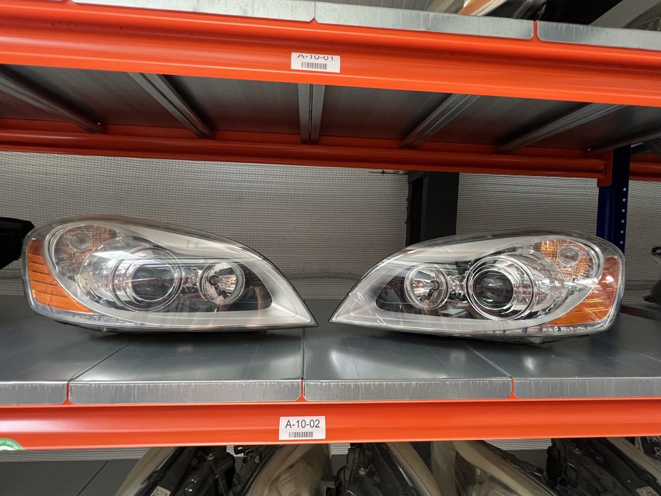 Volvo XC60 фар/фарове ксенон