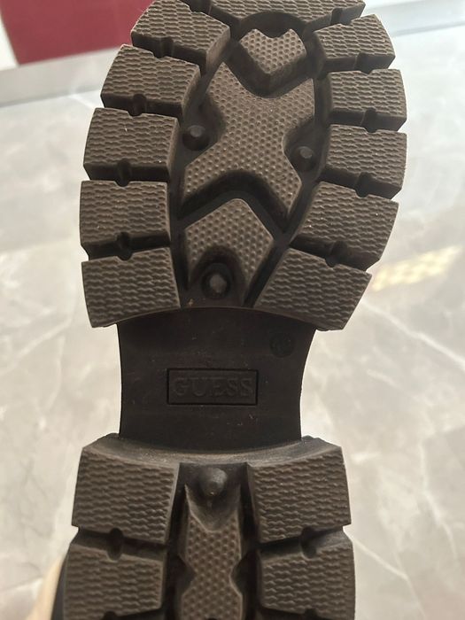 Botine/Cizme Guess
