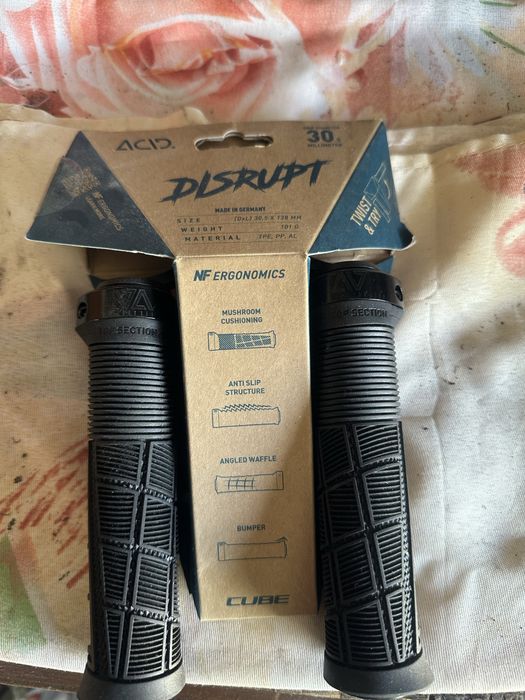 Продам грипсы CUBE
