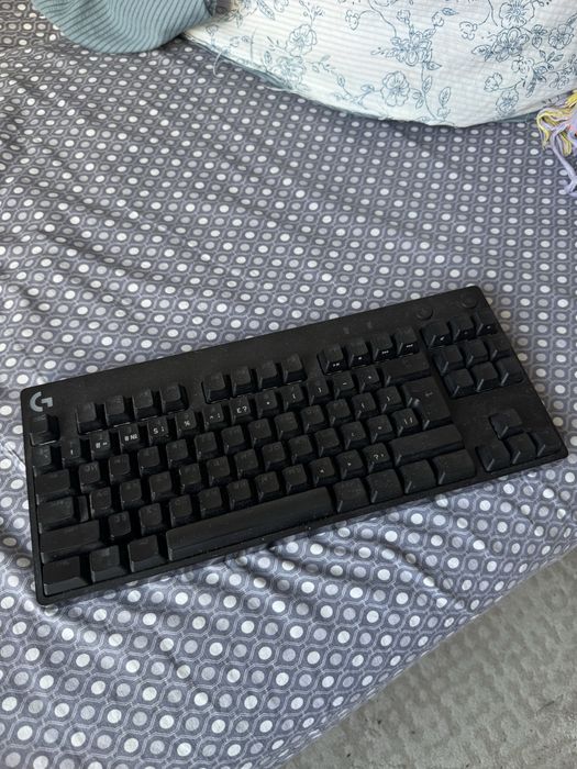 Клавиатура Logitech Pro