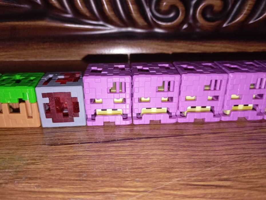 Продам киндеры Майнкрафт (Minecraft).