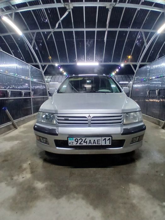 Mitsubishi Space Wagon 2.4 бинзин