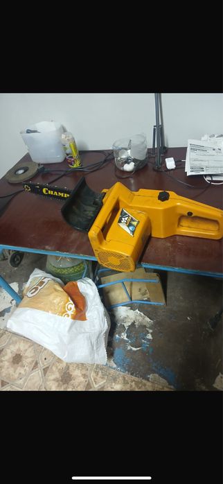 Продам электро пилу