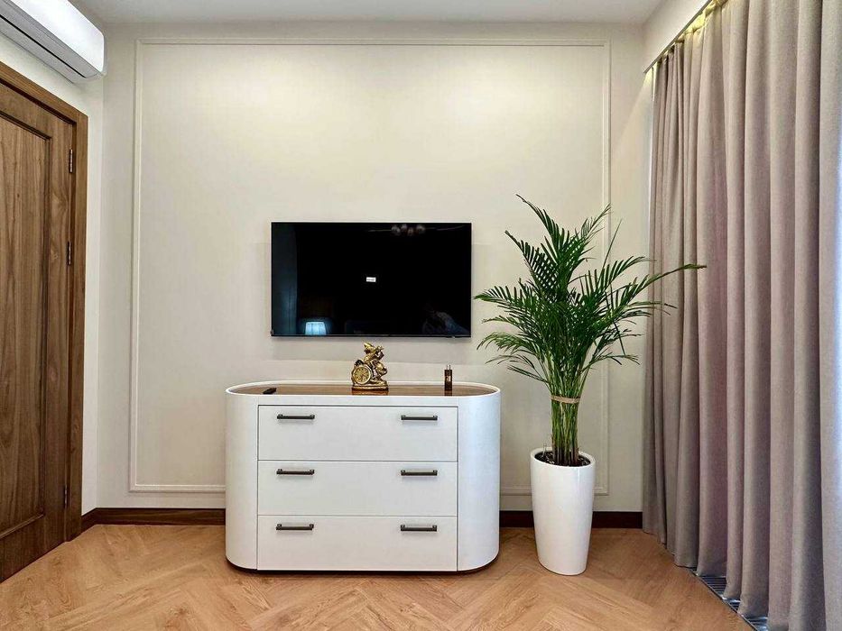 Golden House - Mirabad Avenue | Премиум ремонт 2/3/10
Площадь: 57 м²