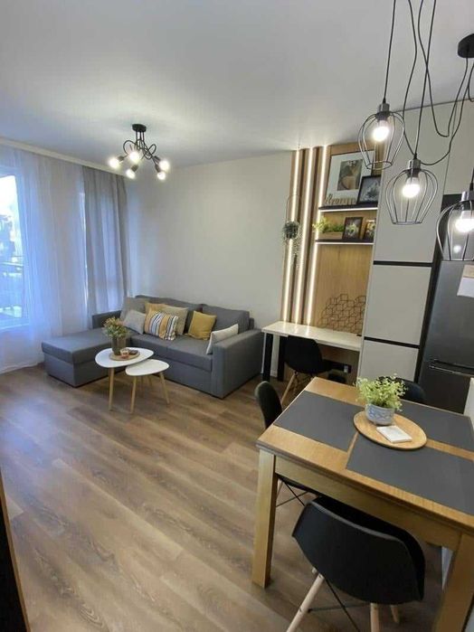 Дава се под наем Двустаен апартамент в София, Бъкстон - 70 кв.м за 561 € - Снимка #1