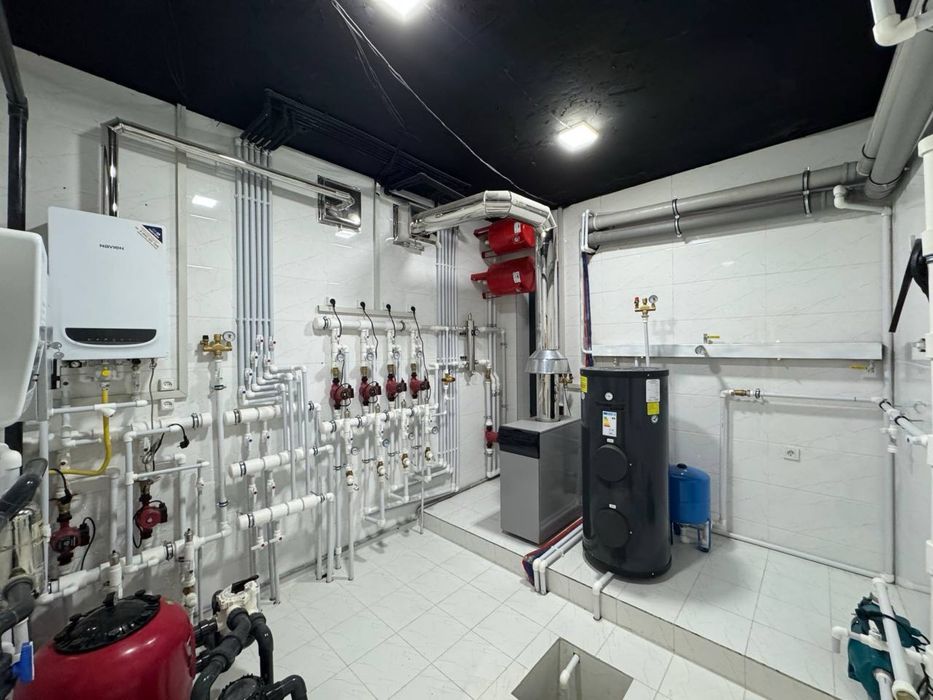 Ор-р: Центр Луначарский Продается Новый Евро дом 3,2.соток 550м2 7.ком