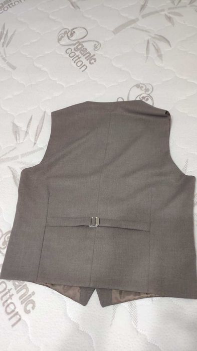 Костюм тройка р.48-50