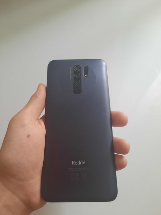 Продам срочно redmi 9 в хорошем состоянии