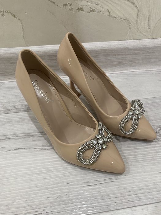 Туфли 35размерде почти новый