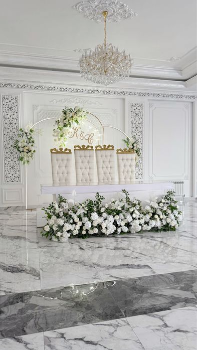 Продам стол для президиума