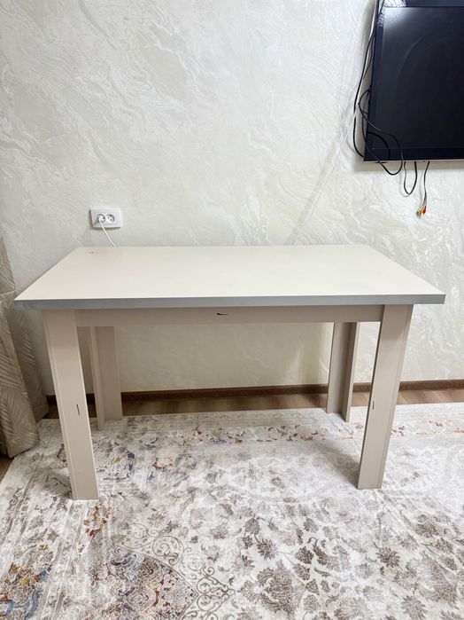 Продаётся,НОВЫЙ стол