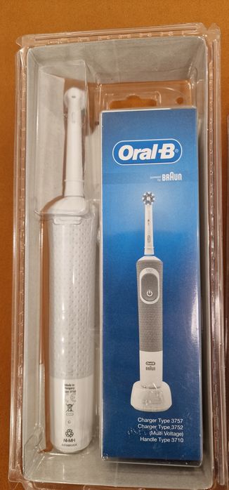 Periuta de dinti Oral B noua/sigilata