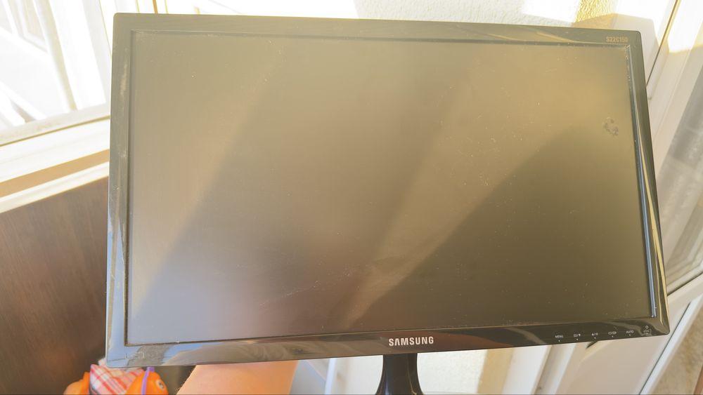Монитор Самсунг S22150
