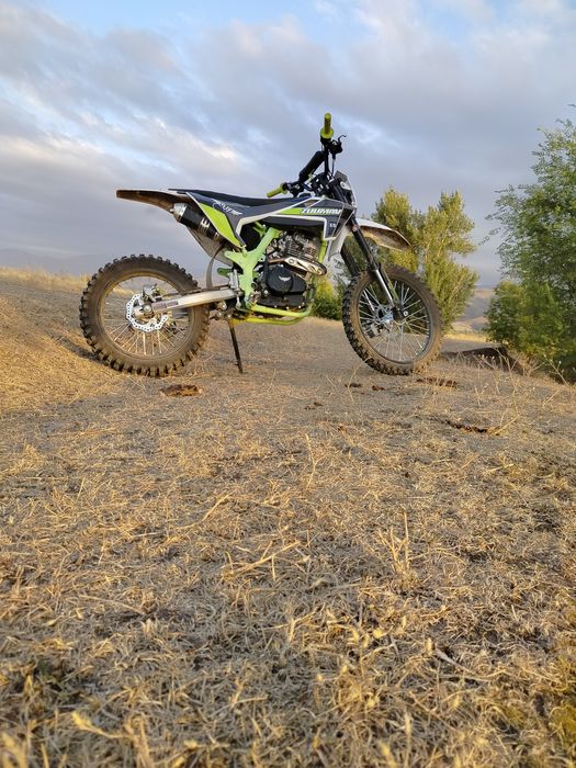 Продам Zuumav s5 223 св