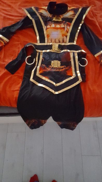 Costume baietii copii 10 ani cu voce