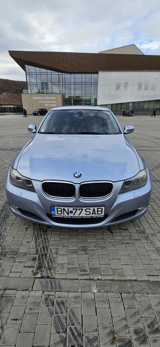 BMW Seria 3 2010 — imagine 3