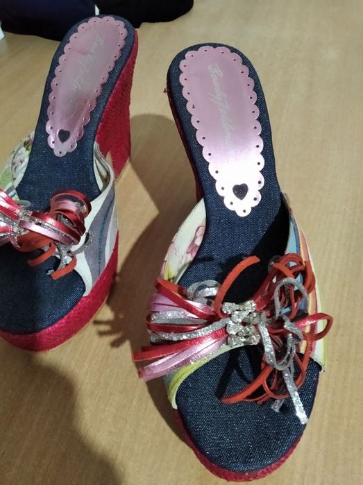 Босоножки женские.39 размер.Испания