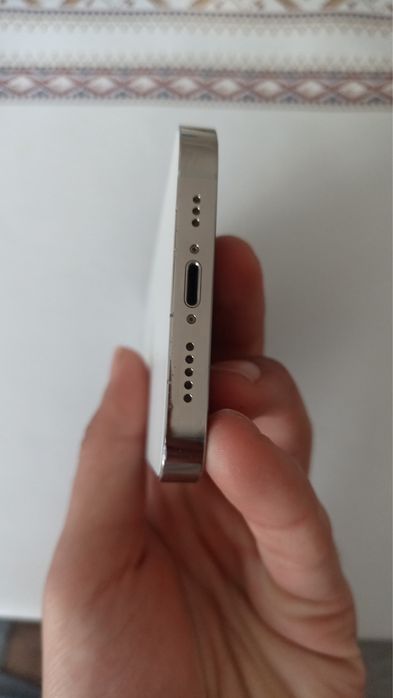 Продаю айфон 13 про