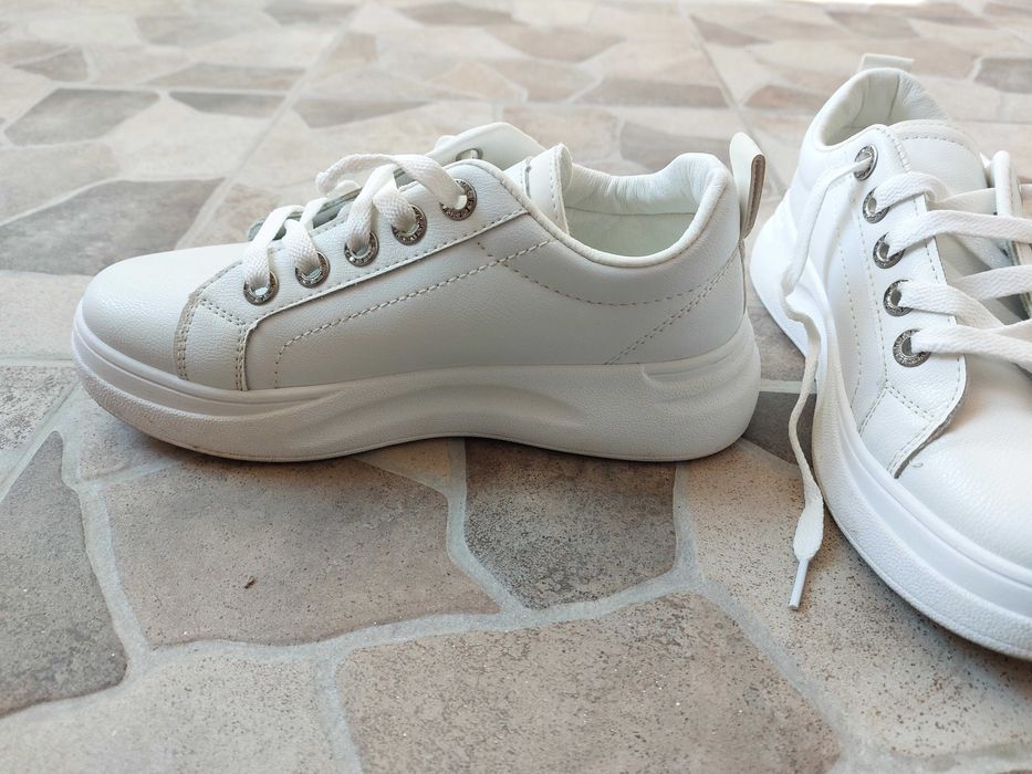 Дамски обувки, кецове 37 номер