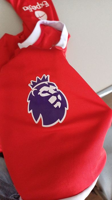 Tricou Liverpool 2023/2024 Stadium Home

Jersey.