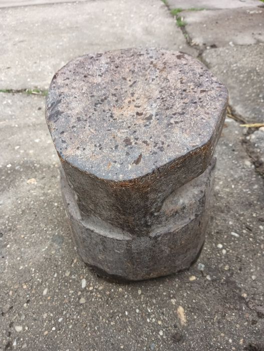 Nicovală veche!!! Din fier masiv (foarte grea)