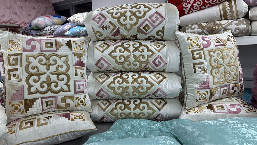 Продам одеяло и матрасы