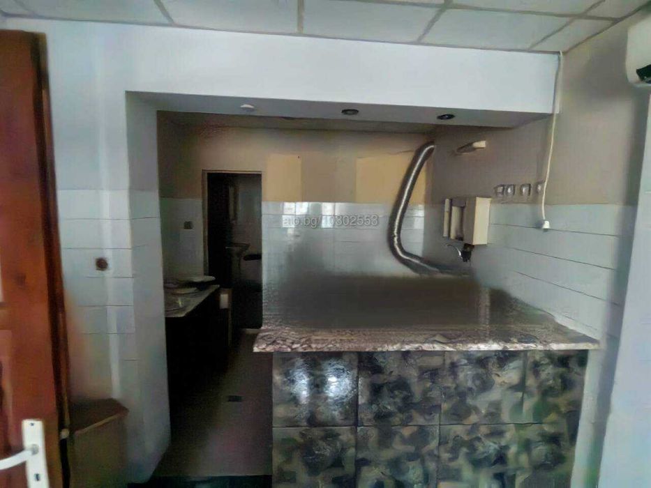 Продава се Къща в Провадия - 380 кв.м за 295 €/кв.м - Снимка #10