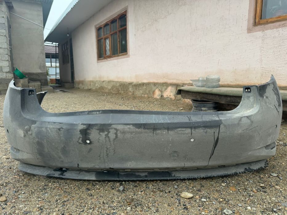 Задний бампер на Lexus es 350