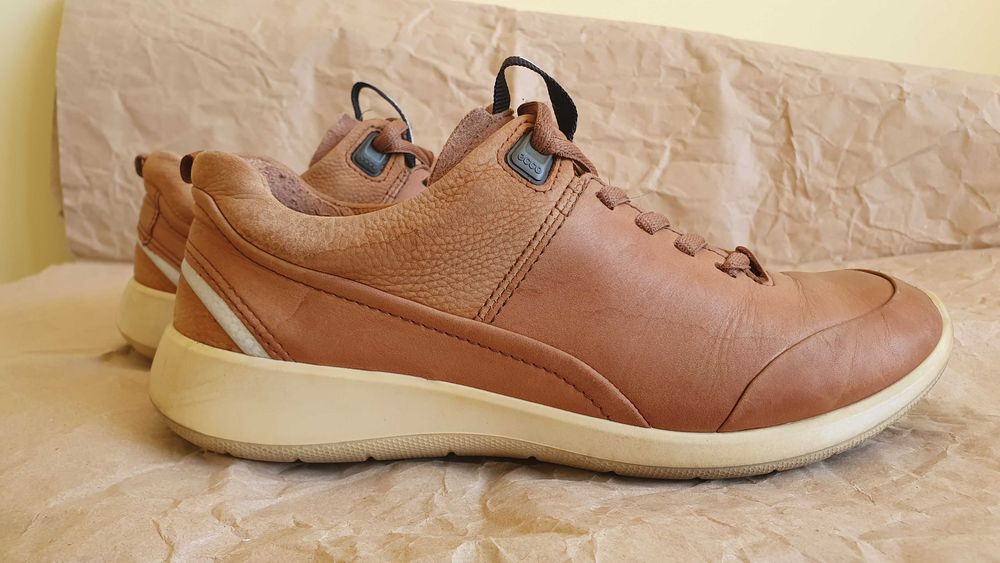 Дамски маратонки "ЕССО", размер№ 37.