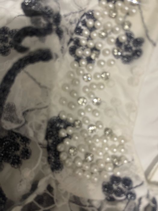 Продам шикарное платье