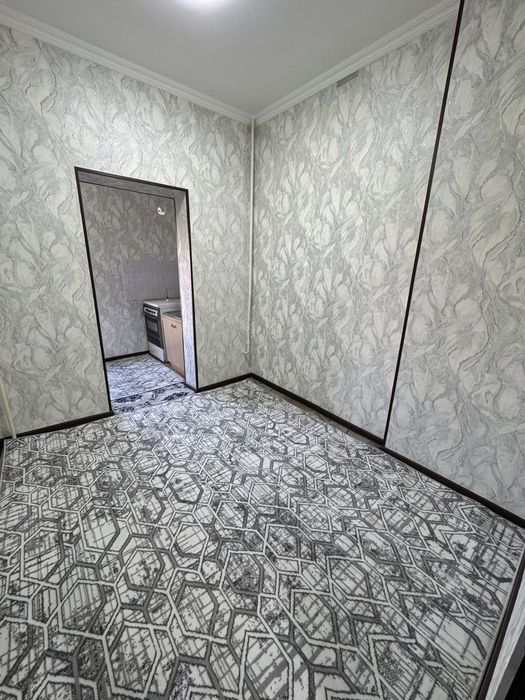 5-mikrda 2 xonali uy sotiladi 1-qavat