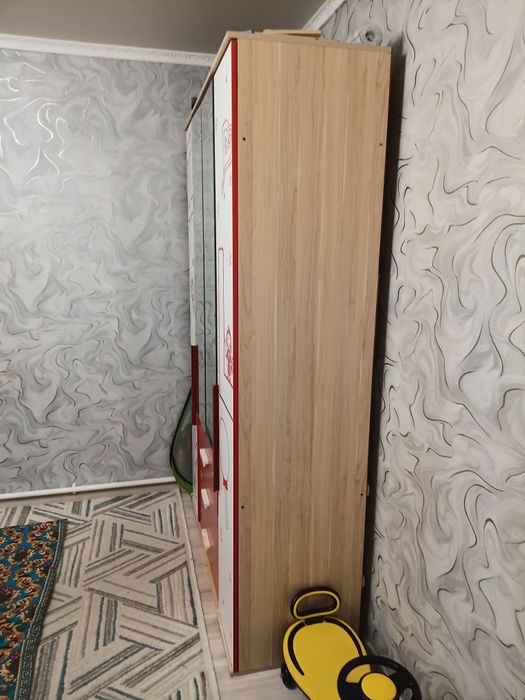 Продам шкаф и кровать