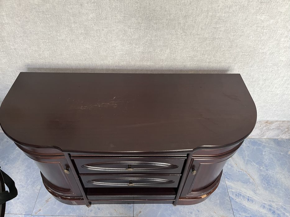 продам серван с тумбой под тв