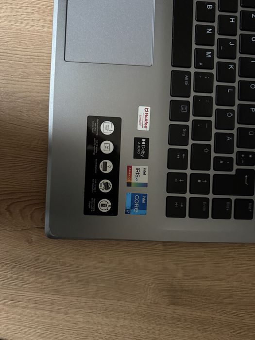 Laptop Medion i7 32bg ram