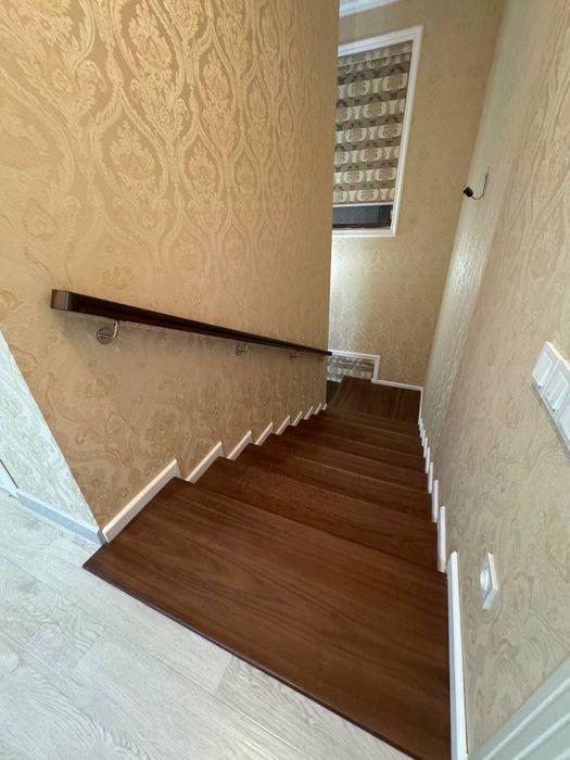 Zina poyalar lestnvitsa