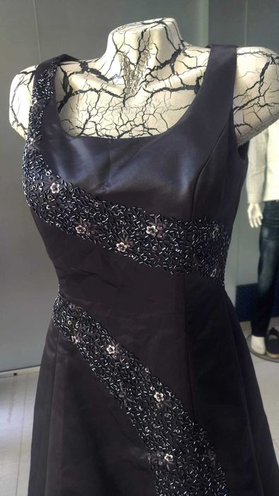 Дамска официална рокля-много красива