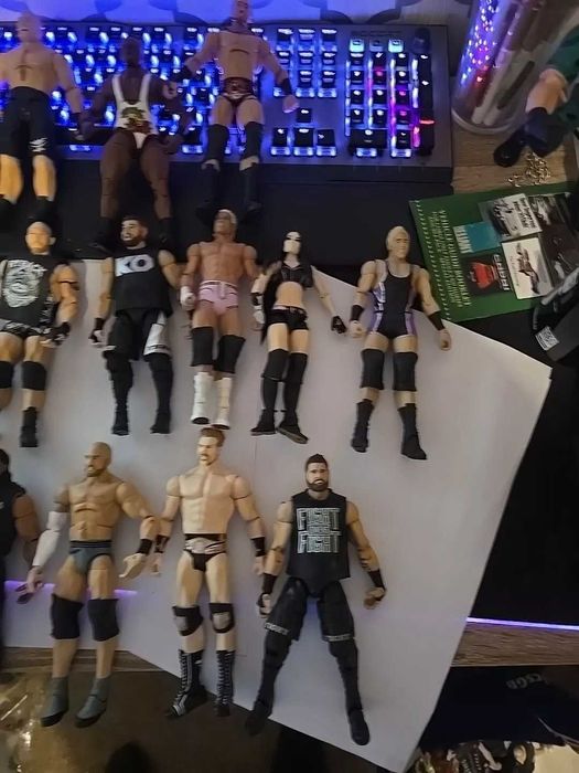 WWE екшън фигури играчки разпродажба на колекция loose action figures