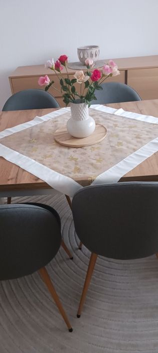 Покривки за маса  2 броя