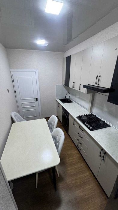 Чилонзор, Новза бекати, 3 хонали квартира, евроремонт. TL