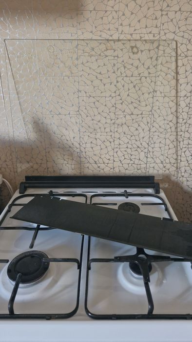 Продаю газовую плиту