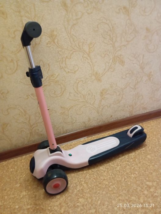 Складной детский самокат