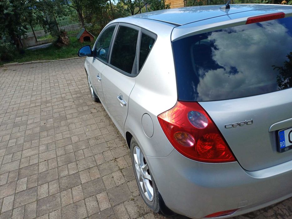 Vand aut Kia, unic conducator unic