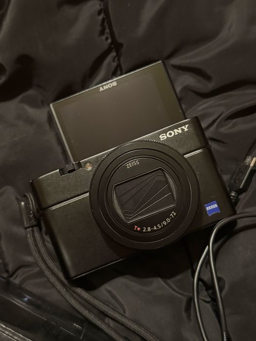 Sony RX100 VII - cameră digitală