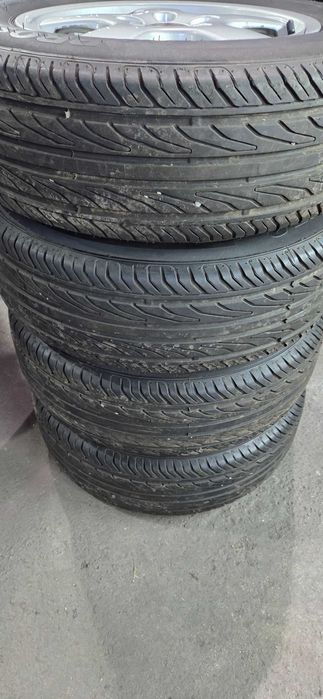 FORD  джанти със гуми 195/65/15 6J×15 ET40 5×108 цо 70>63,4 дот2317