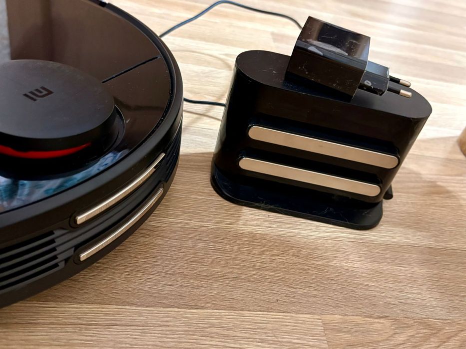 продам робот пылесос