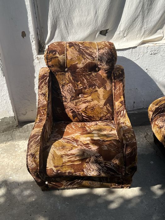 Eski mebel biror nima berib olib ketishga